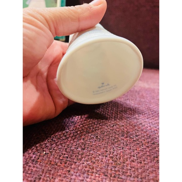 Hallmark Vintage Mother and Dad Ceramic Ornament, 1985 - Picture 5 of 10